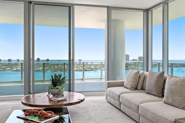 220 Lake Shore Dr unit 2212-11