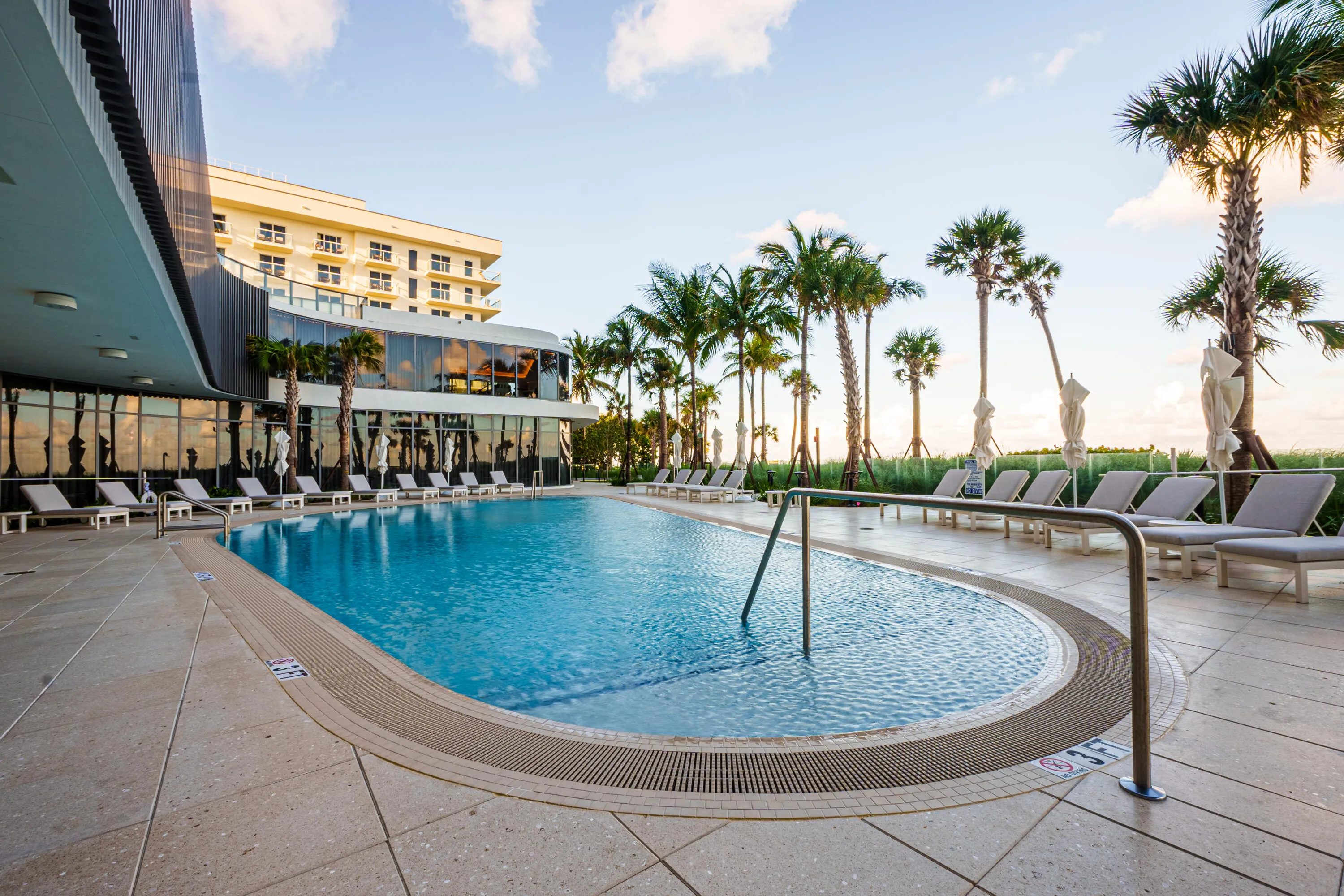 Pool and Beach Service