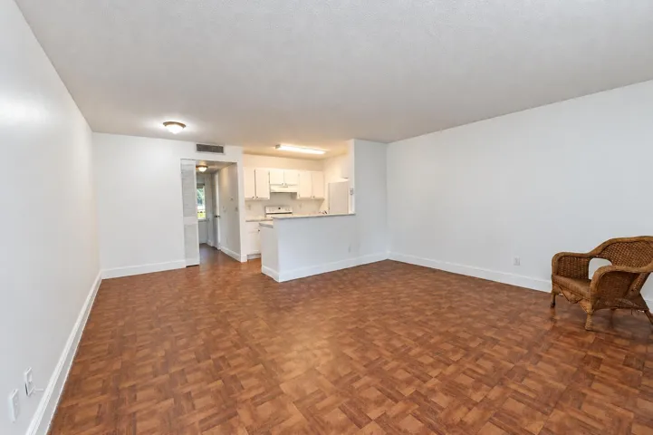 1509 living 3