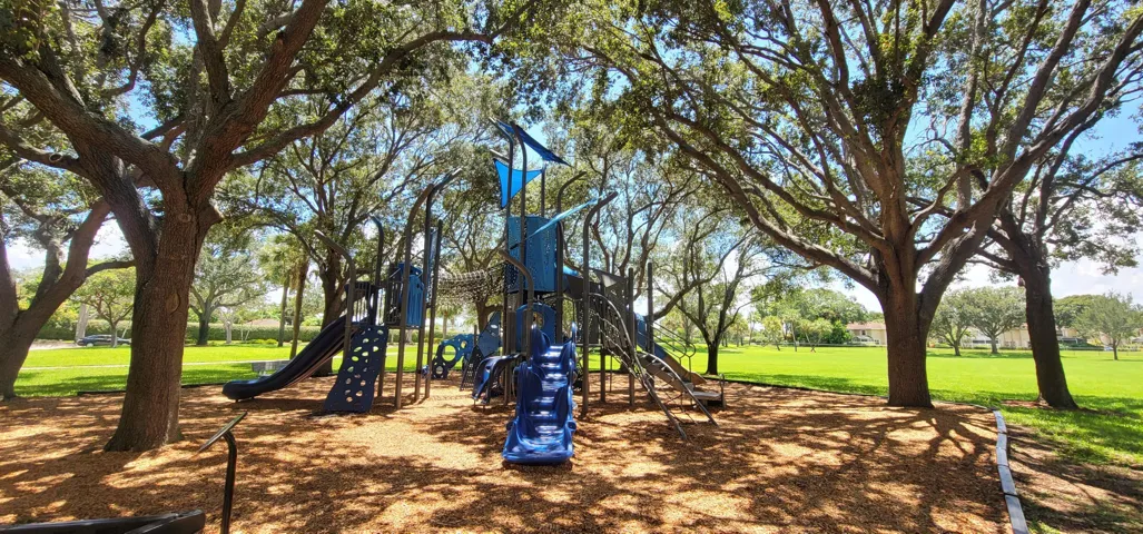 Meadows Park (2)