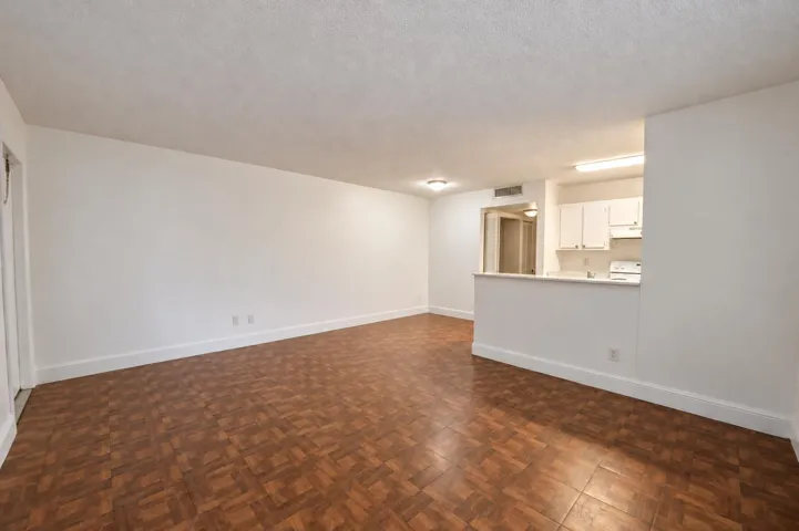 1509 living 2