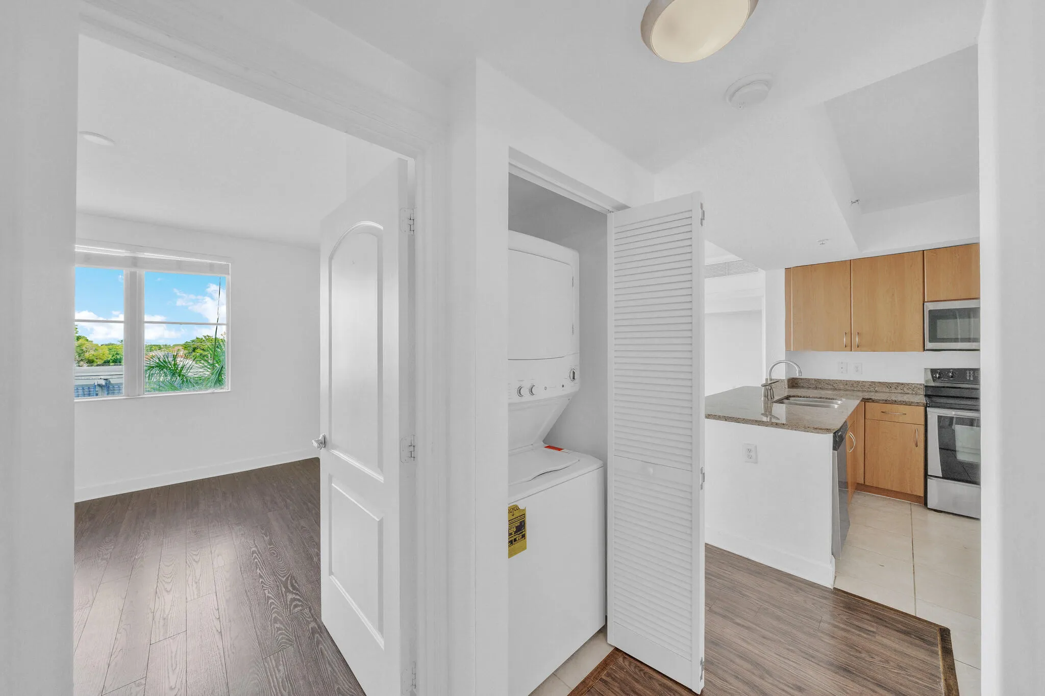 20 Laundry Closet