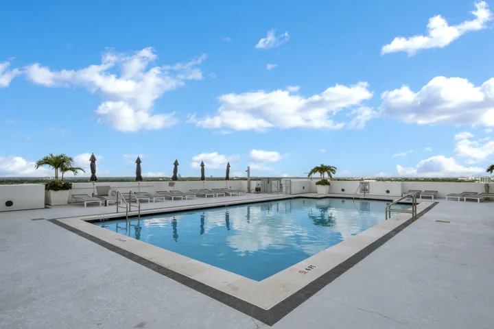 25 Pool (1)