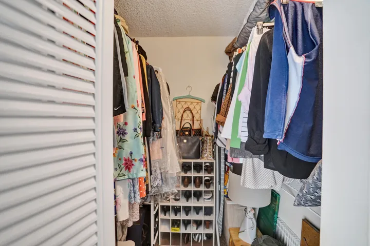 Main Bedroom Closet