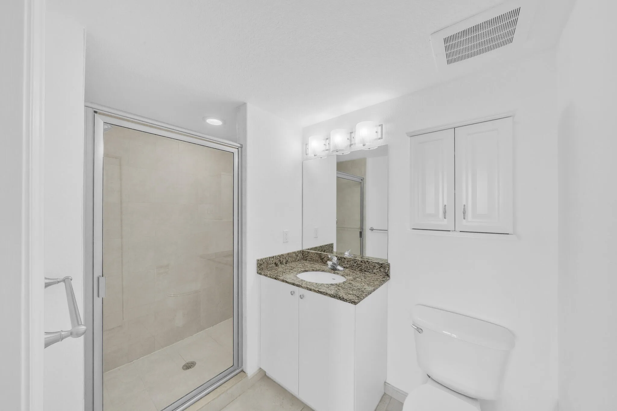 18 Guest Bathroom (2)