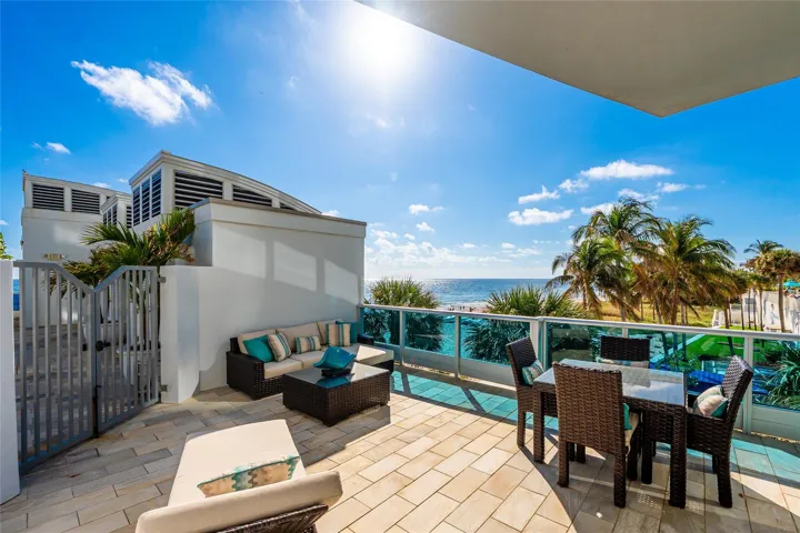 Lanai Terrace
