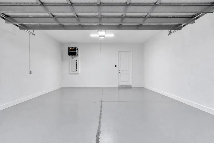AI- Garage items removed