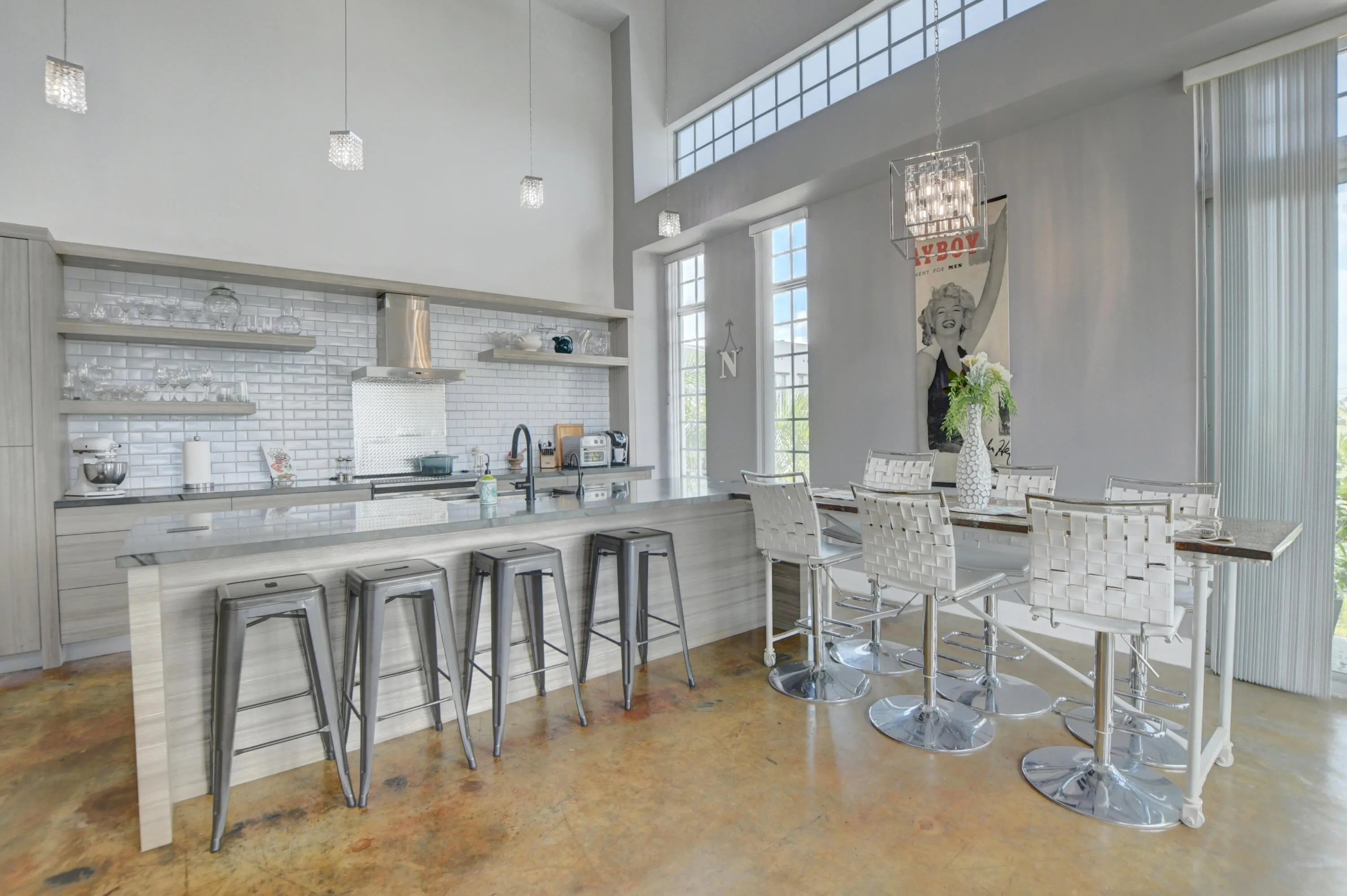 eat in kitchen area