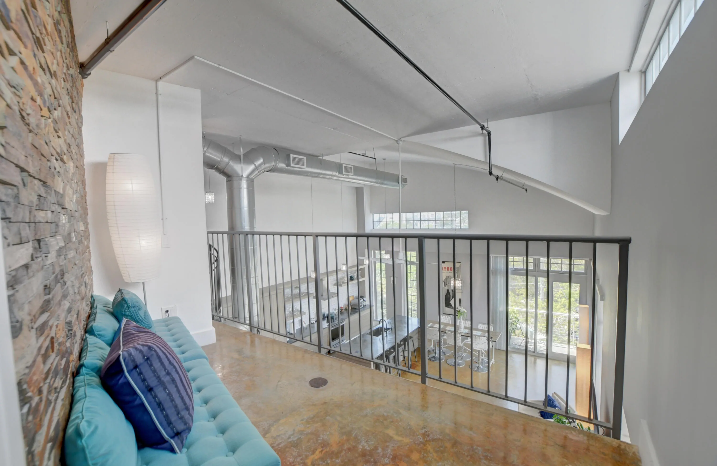 extra sitting area 2nd floor