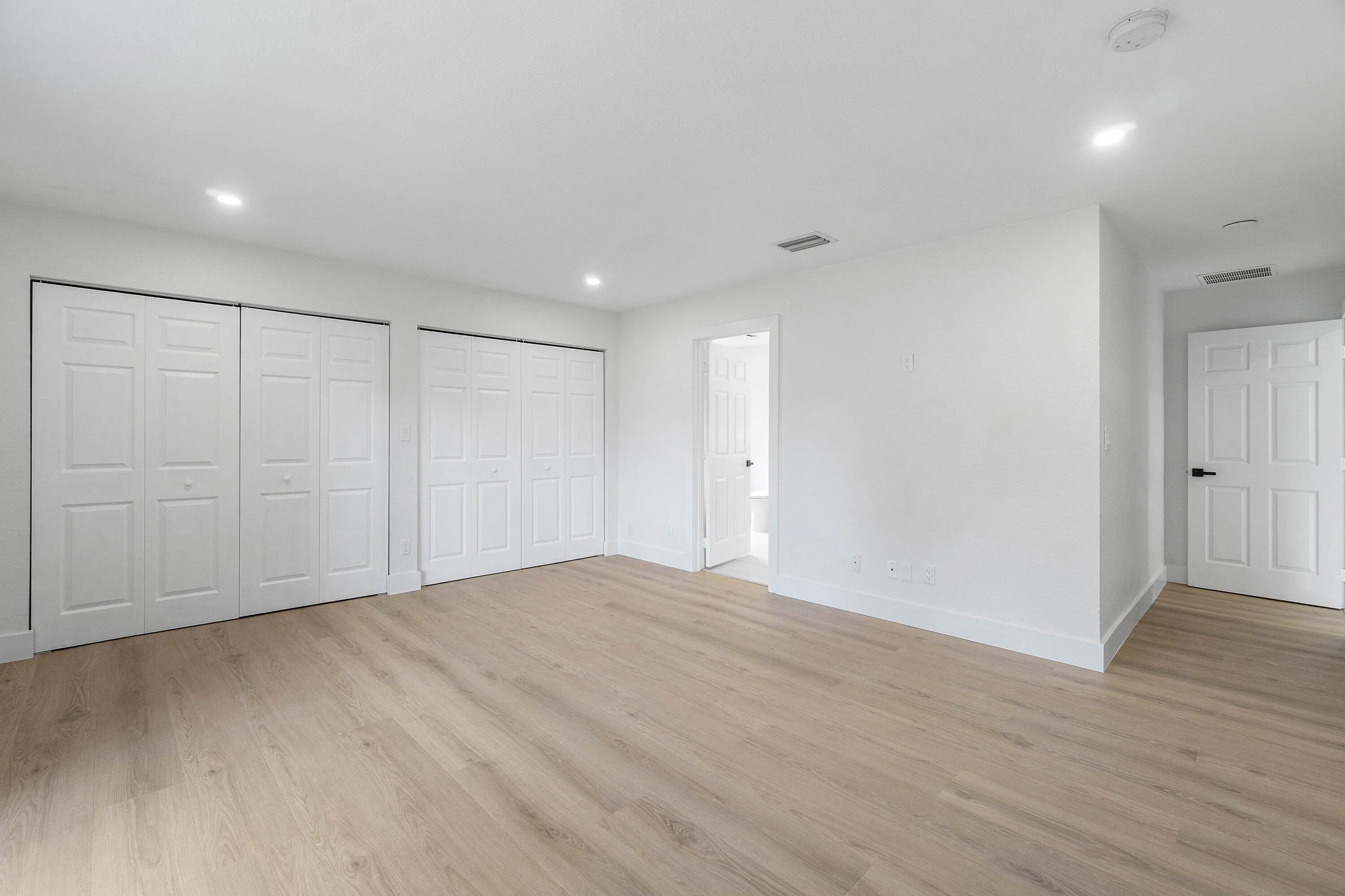 023-4879LincolnRoad-DelrayBeach-FL-33445