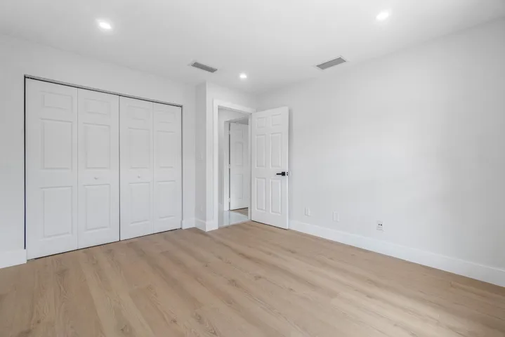 031-4879LincolnRoad-DelrayBeach-FL-33445