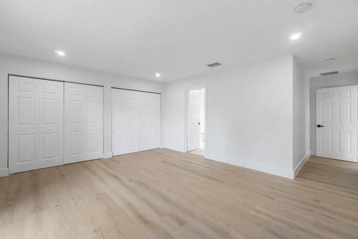 023-4879LincolnRoad-DelrayBeach-FL-33445