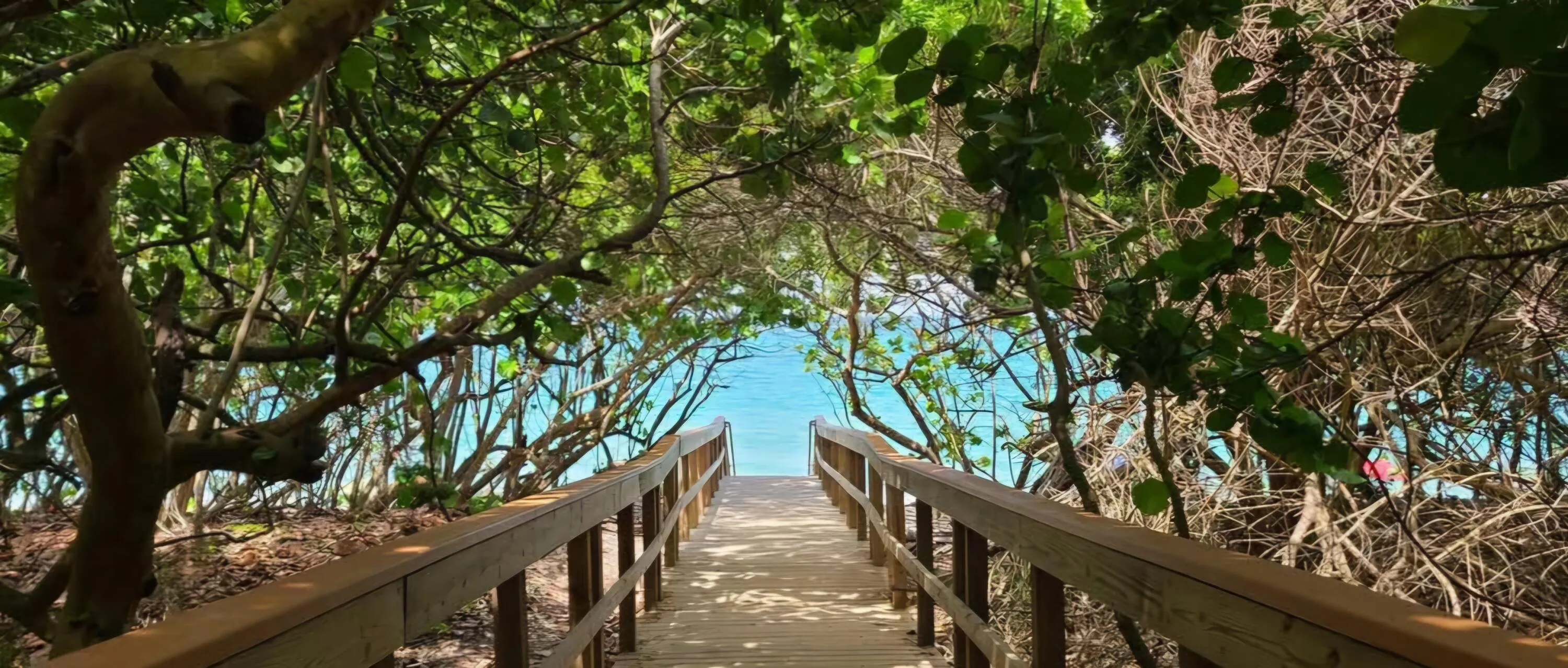 Jupiter Beach Park offers beautiful Atlantic Ocean shoreline, clear blue water, swimming, fishing, picnic areas, and gorgeous views near the Jupiter Inlet. Approx 10-minute drive.