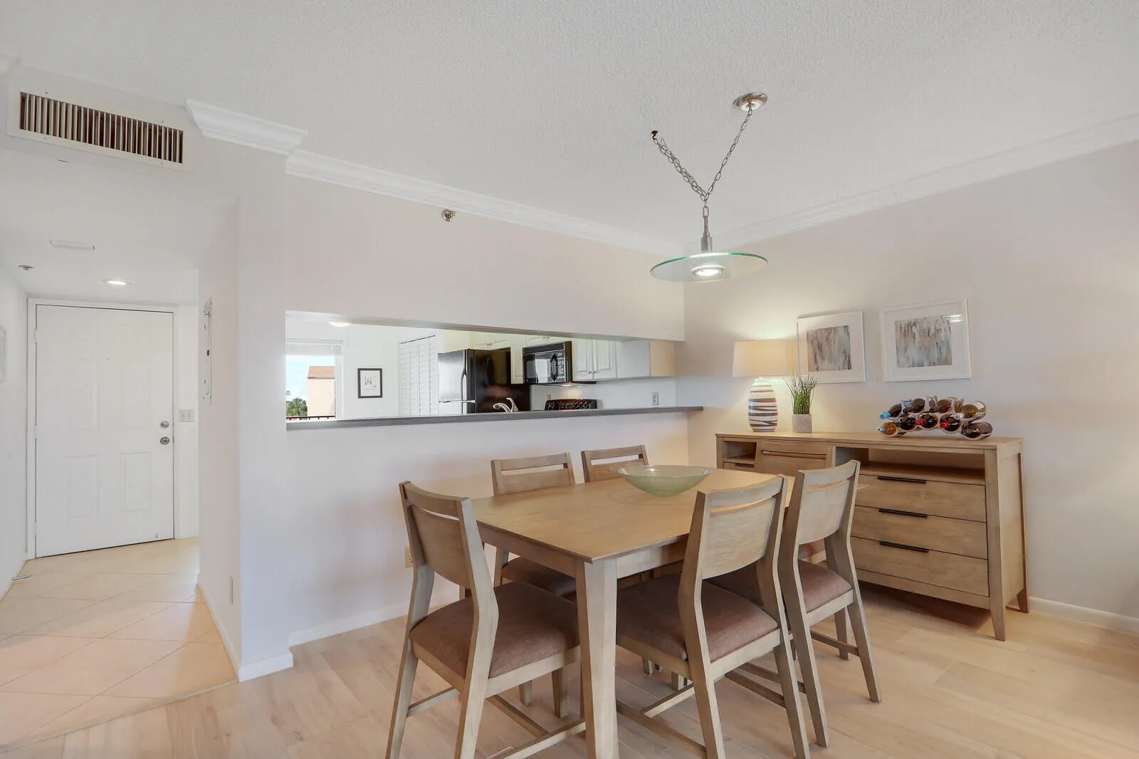 Dining area and kitchen counter