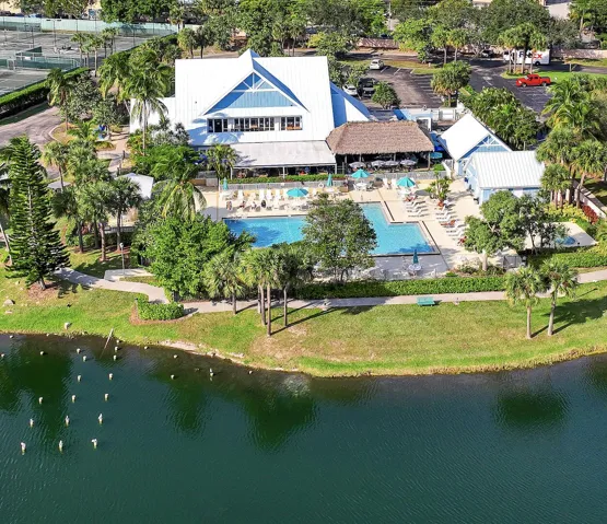 Birds eye view of Jupiter Bay MAIN POOL & Twisted Tuna On-Site Restaurant / Tiki Bar