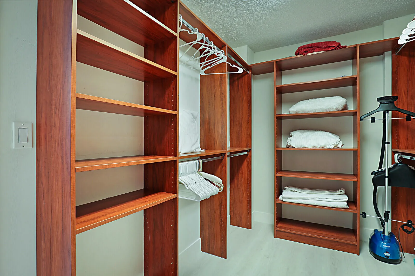 25_4280_Galt_Ocean_Drive_15_E25_mls