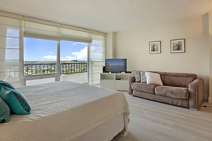 23_4280_Galt_Ocean_Drive_15_E23_mls