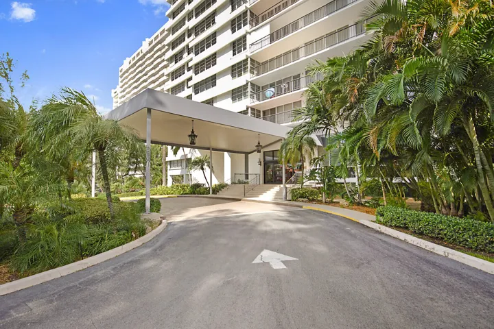 02_4280_Galt_Ocean_Drive_15_E2_mls
