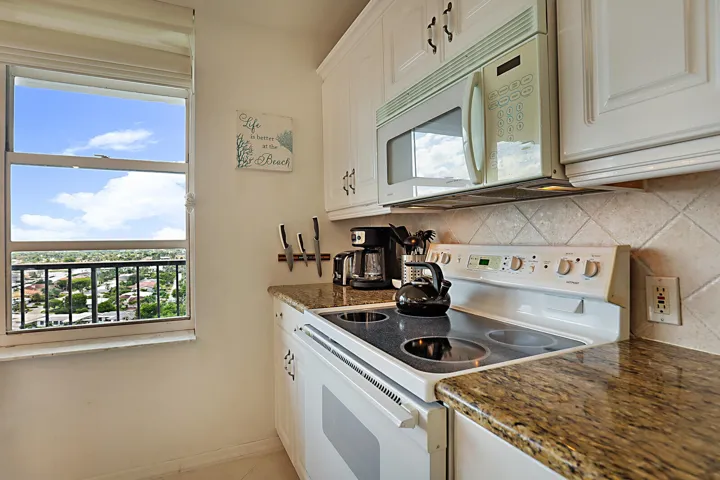 18_4280_Galt_Ocean_Drive_15_E18_mls