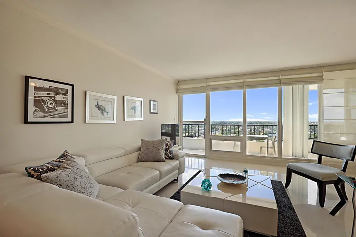 06_4280_Galt_Ocean_Drive_15_E6_mls
