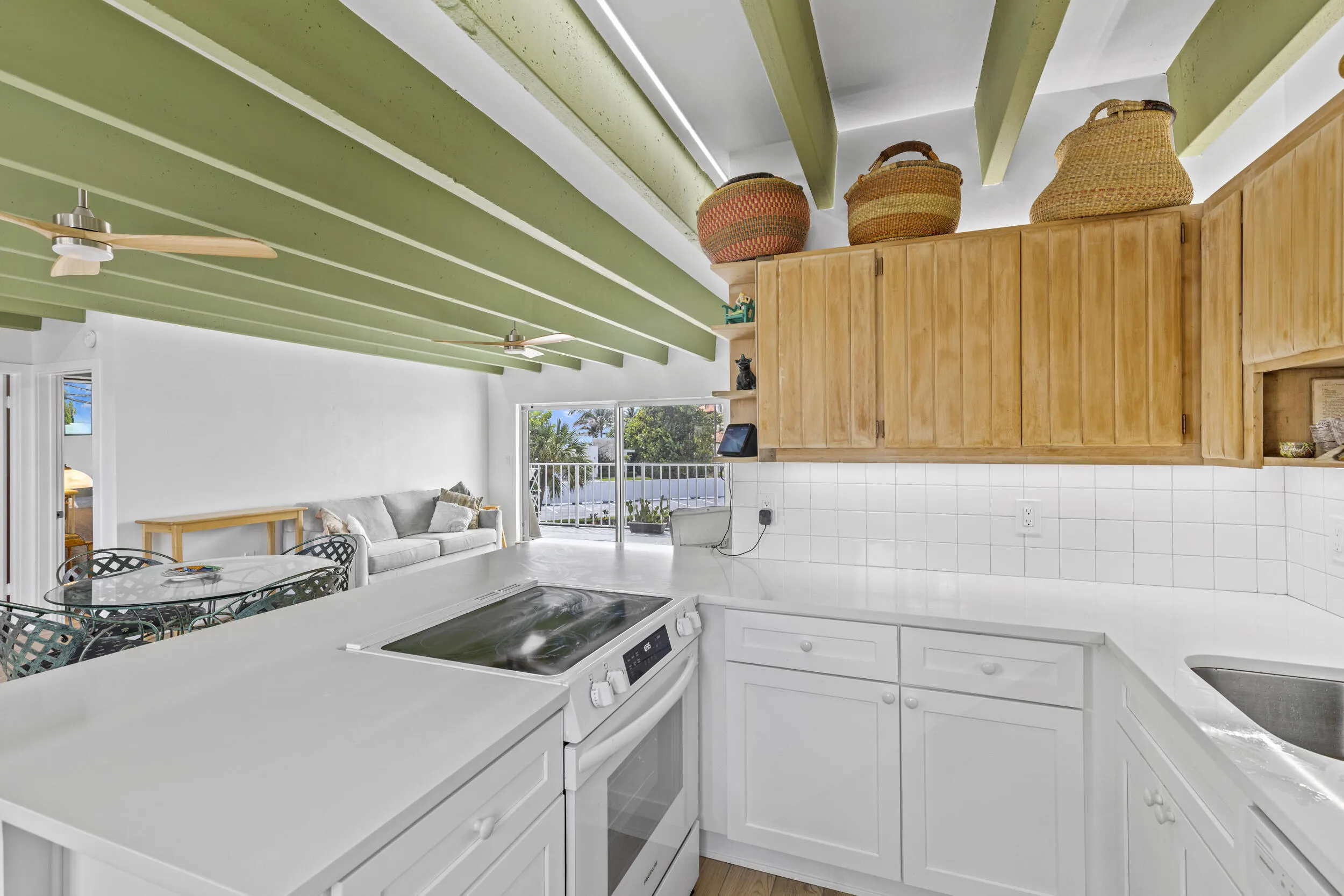 Beautiful Sleek Kitchen