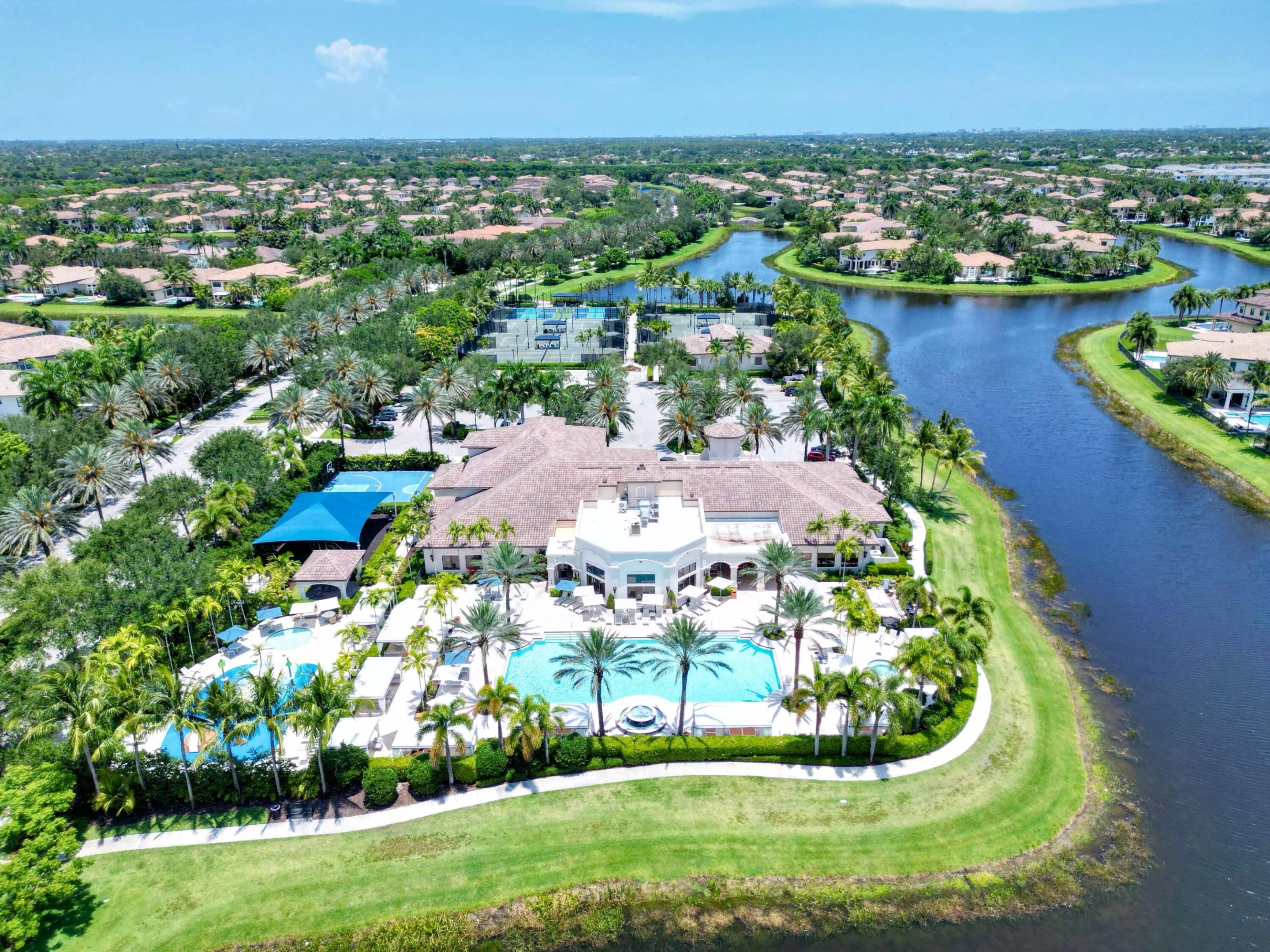Clubhouse Bird Eye 1