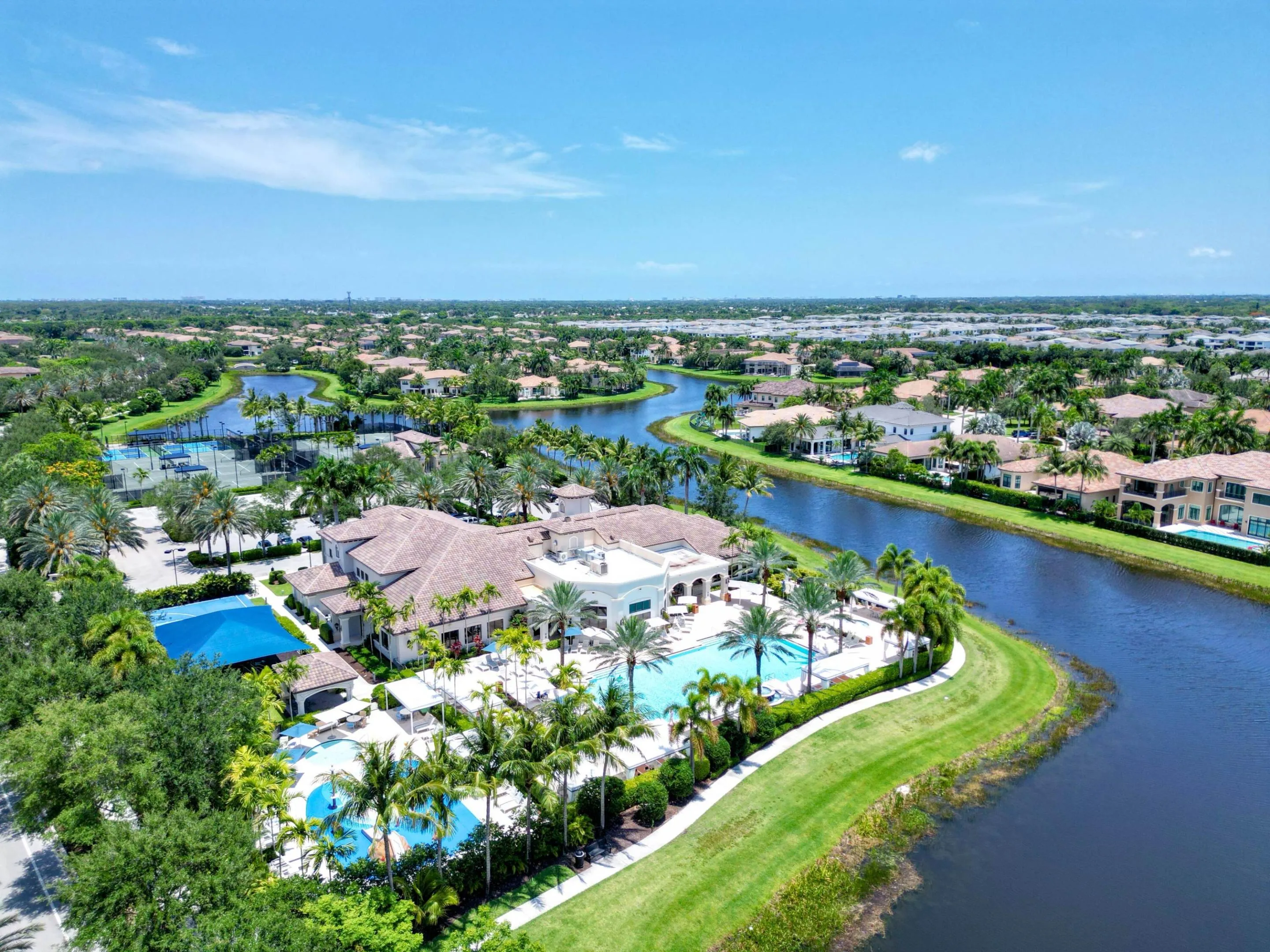 Clubhouse Bird Eye 2