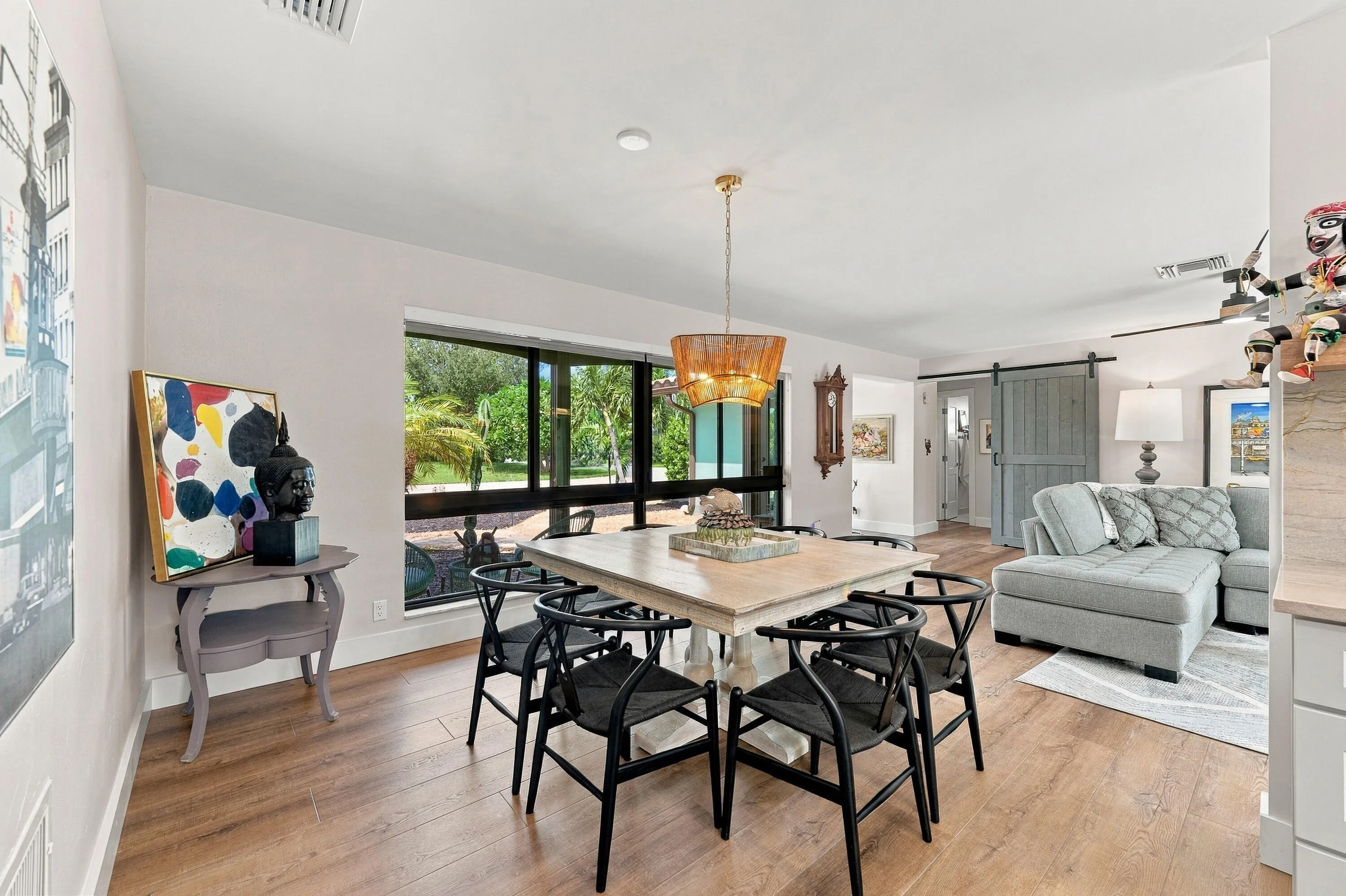 Dining to main living area