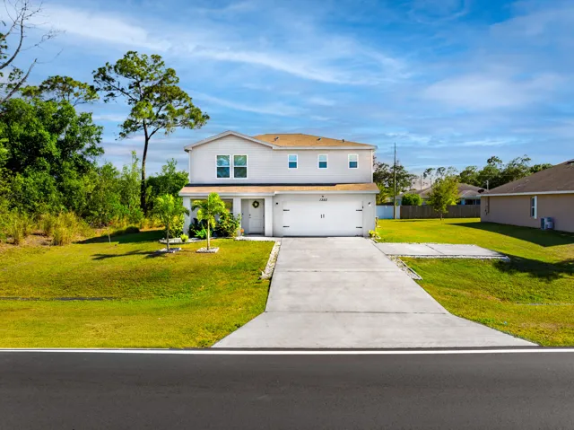 1350 SW Paar Dr 1