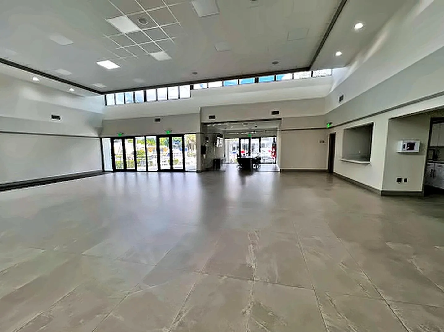 01-clubhouse-great-room