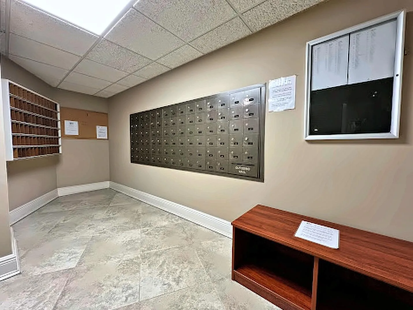 21-mailroom