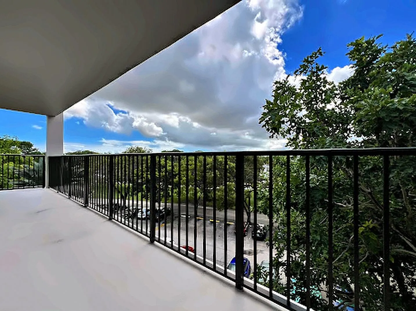 31-balcony