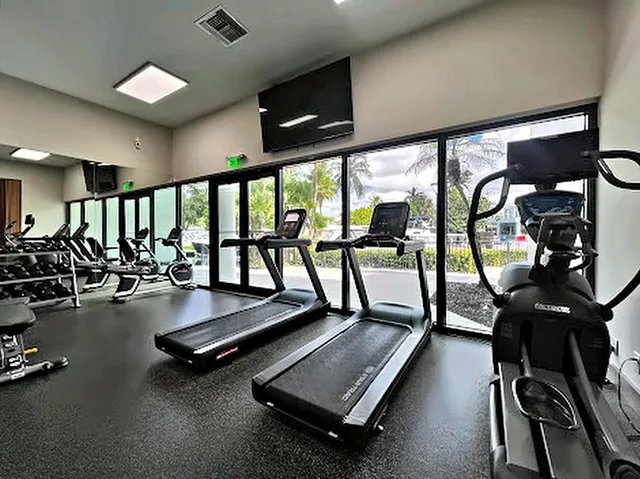 04-fitness-center-2