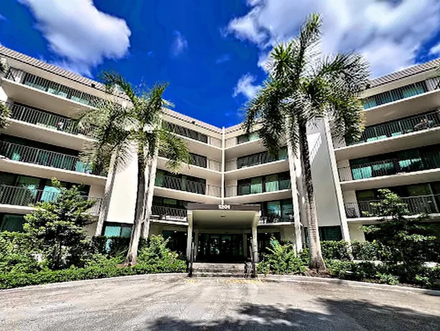 18-1201-building-entrance