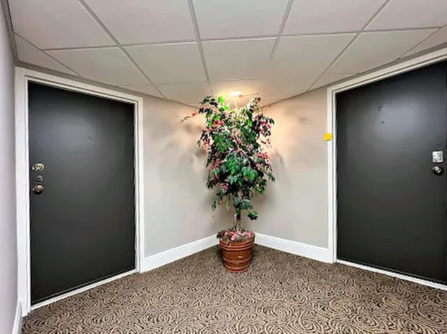 25-hallway-unit-doors