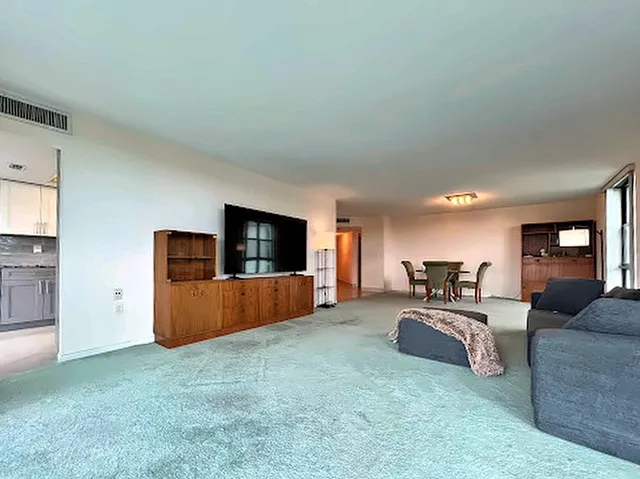 29-unit-living-dining