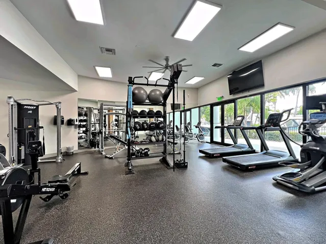 03-fitness-center