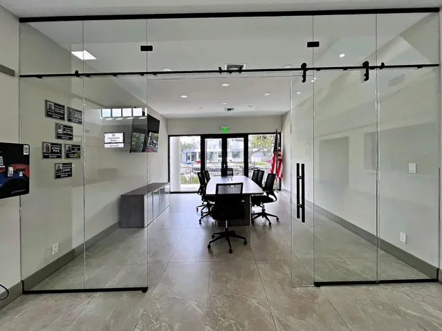 02-conference-room