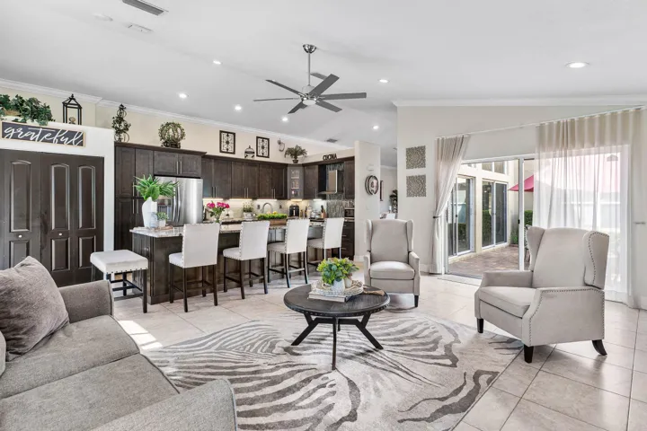 011-5054PrairieDunesVillageCircle-LakeWo