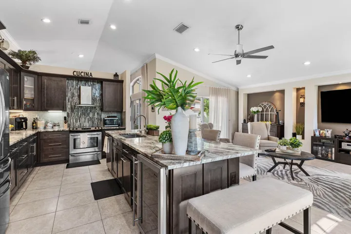 016-5054PrairieDunesVillageCircle-LakeWo