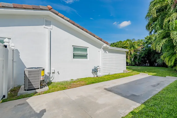 BackPatio/Extra Parking