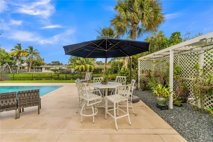 Photo 37