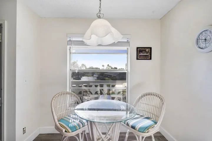 Breakfast area