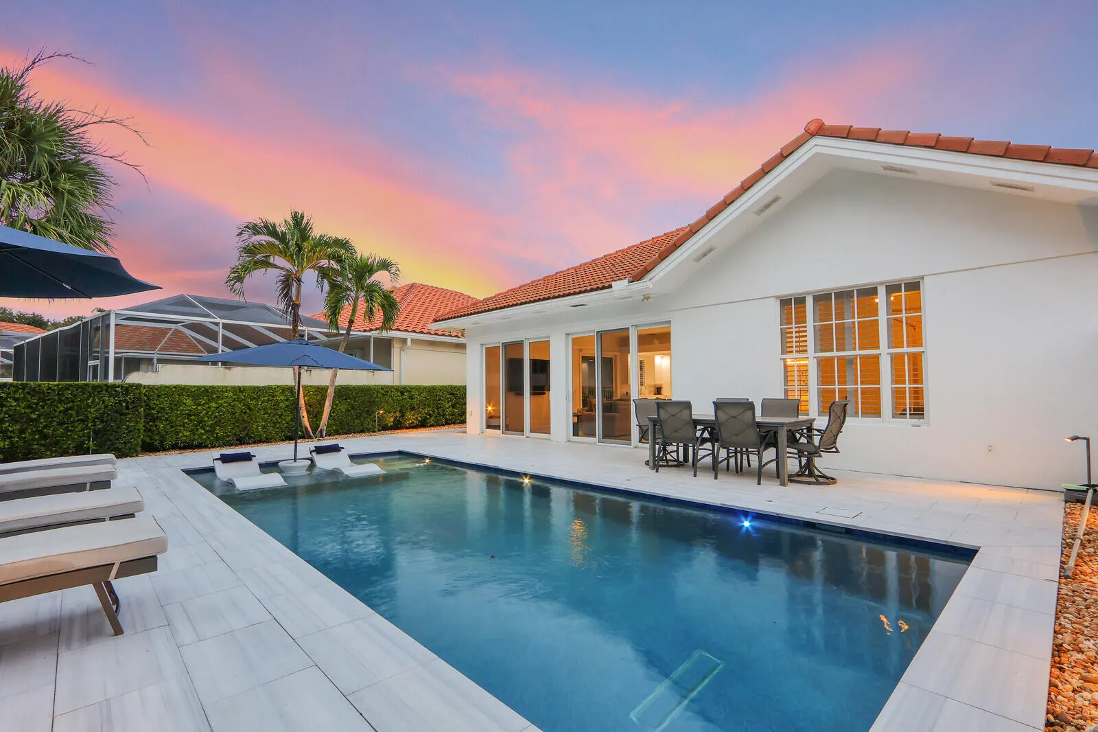 Pool twilight