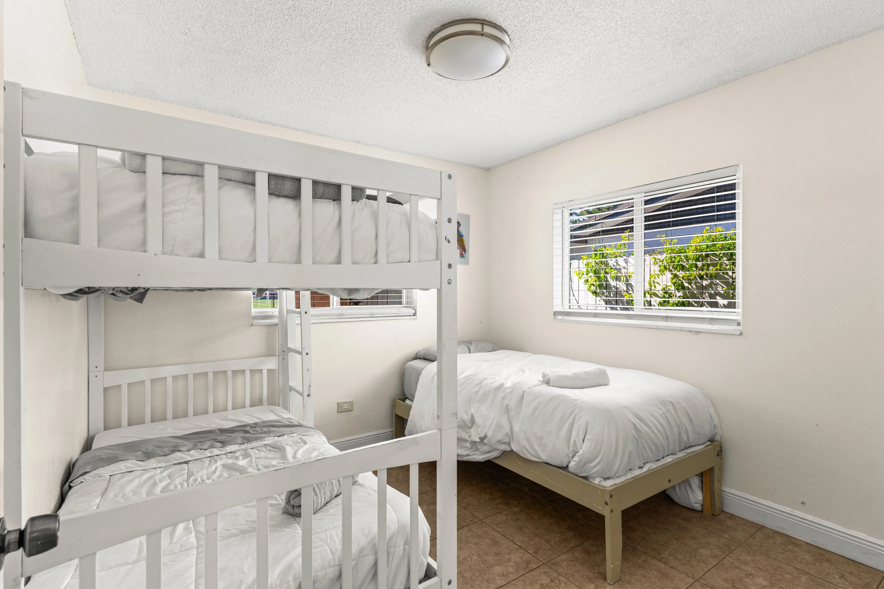 018-1121North66Terrace-Hollywood-FL-3302