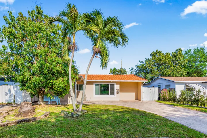 001-1121North66Terrace-Hollywood-FL-3302