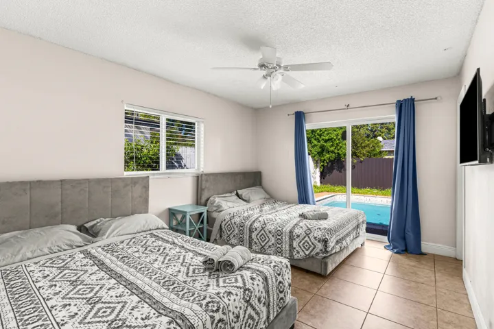 019-1121North66Terrace-Hollywood-FL-3302