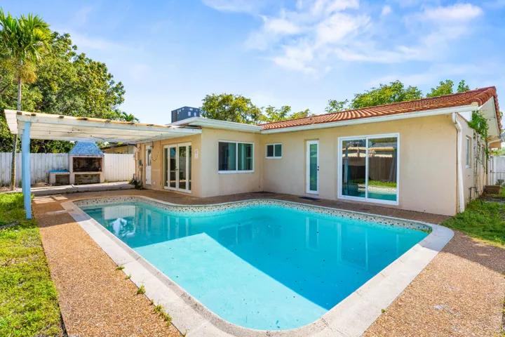 025-1121North66Terrace-Hollywood-FL-3302