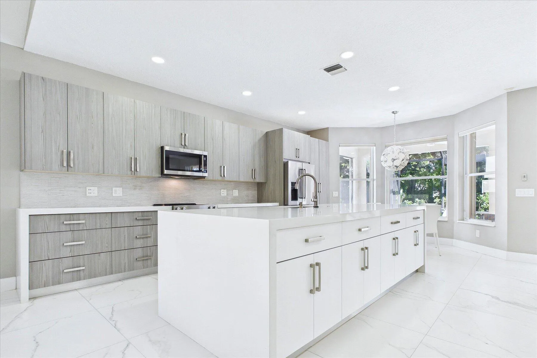 Quartz Island and Counter Tops