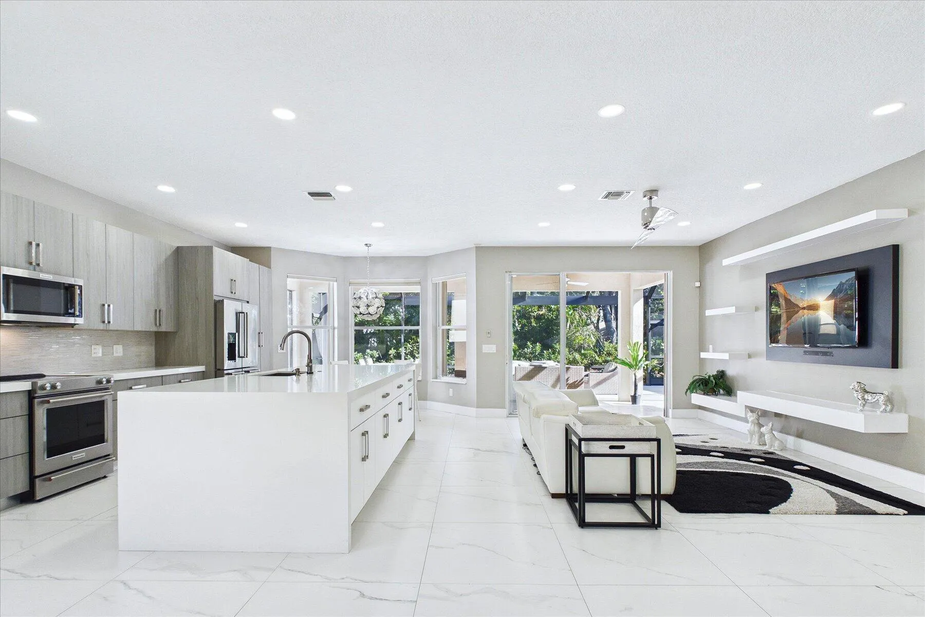 32 x 32 Porcelain Tile